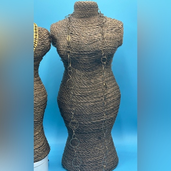 Lot of 8 Gold-Tone Chain Necklaces ‒ Layering Chains • Bulk Jewelry Supply - Picture 7 of 9